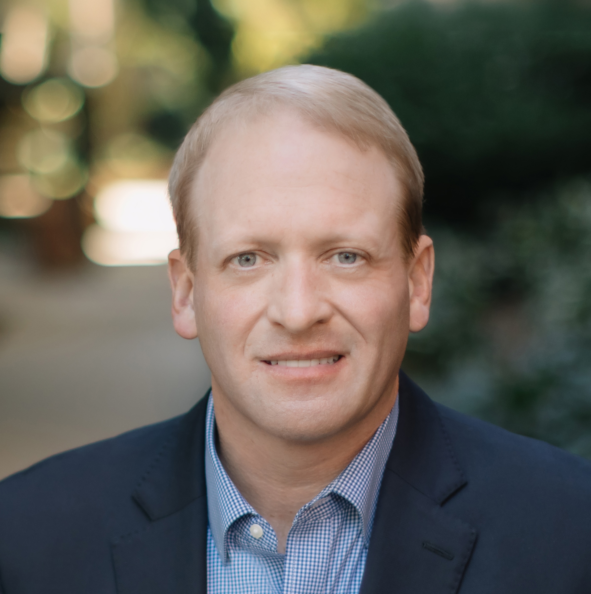 Glass&Robson-Oct2024-FinalEdits-6440-8x10i n@300dpi.jpg (RG)